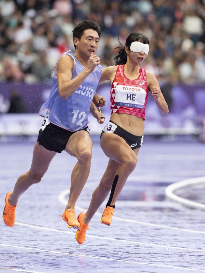 精彩瞬间引无数观众热泪盈眶