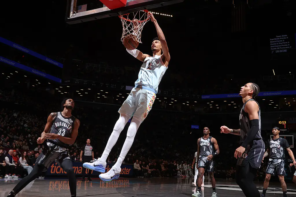 包含雷霆客场击败篮网，保罗发挥精彩的词条