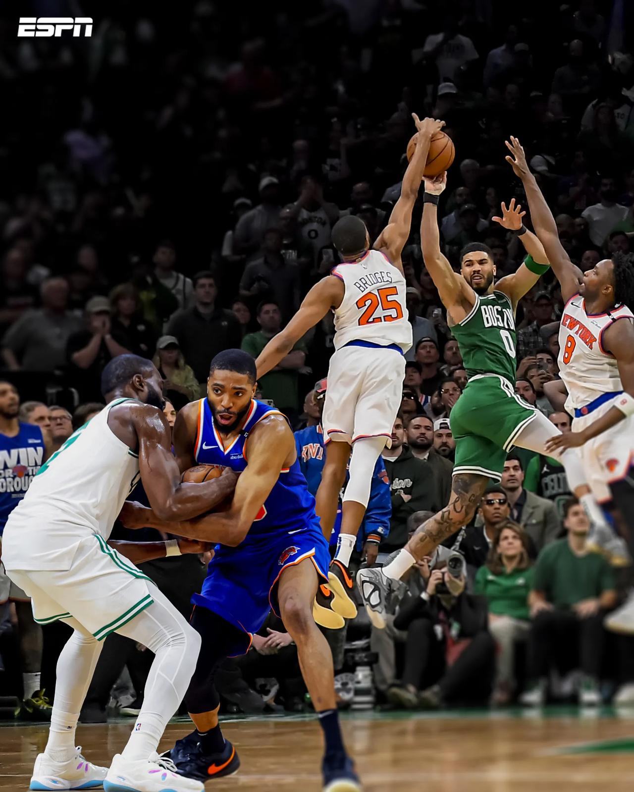 小牛惊险胜掘金,唐斯再献绝杀 小牛惊险胜掘金,唐斯再献绝杀