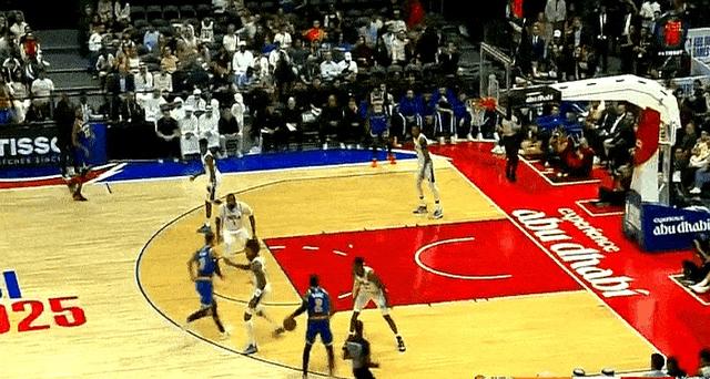 包含76人负于尼克斯，遭遇三连败的词条