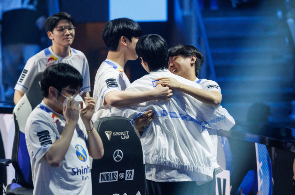 WBG碾压DRX2，Faker关键制胜的简单介绍