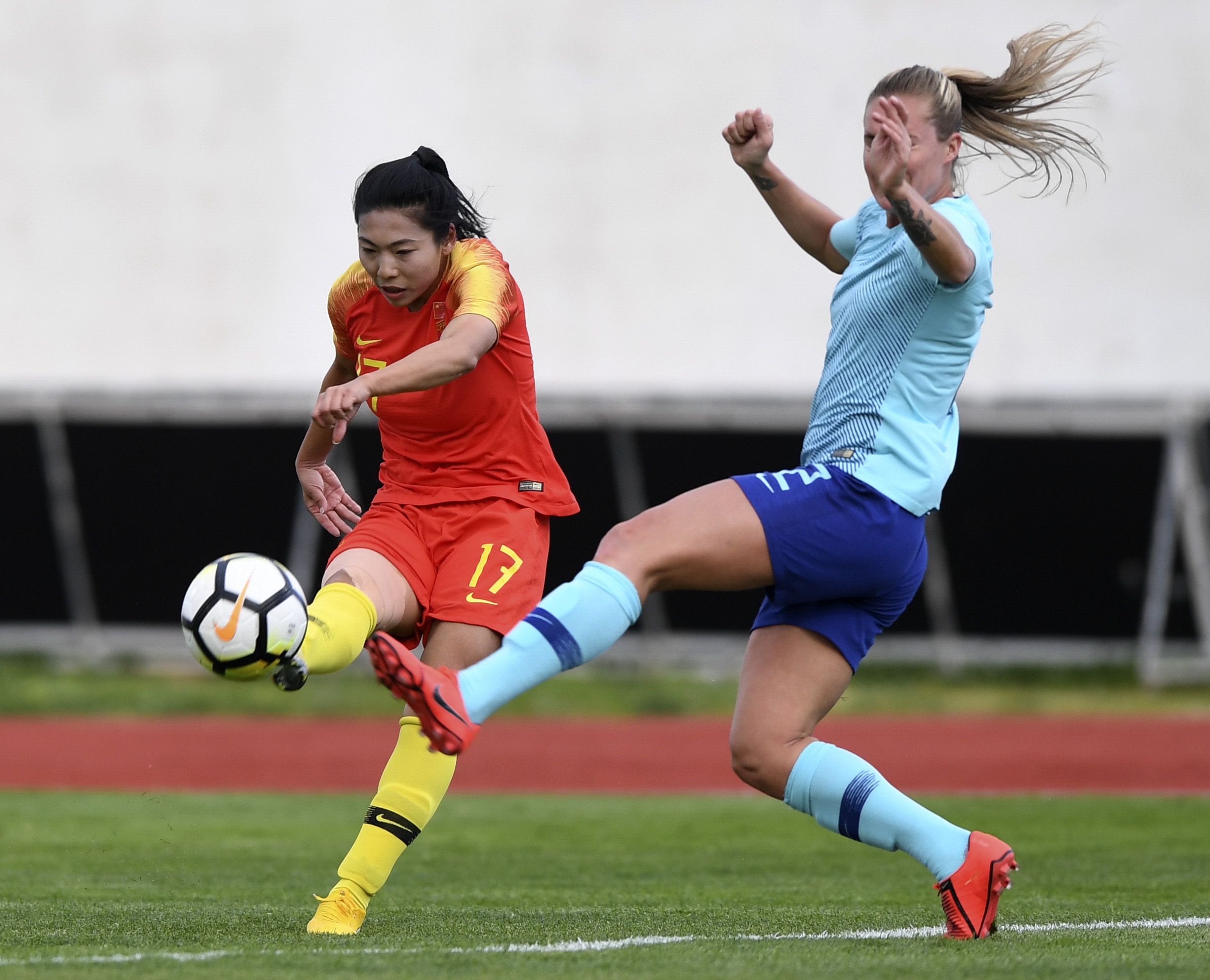 葡萄牙队力克中国队，奥恰洛夫刷新纪录