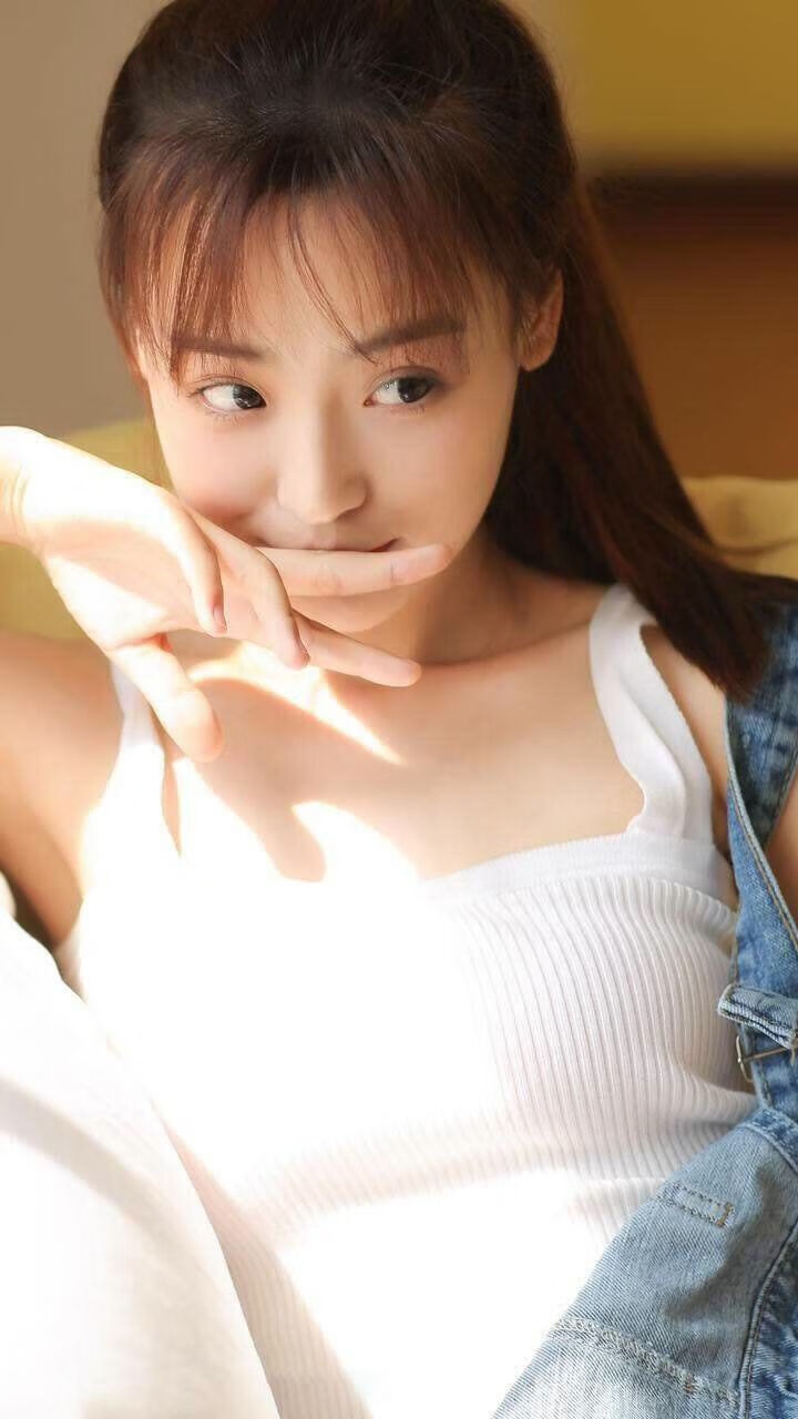 双月同辉，当伯纳乌见证德比烽火，孟菲斯写下救赎诗篇