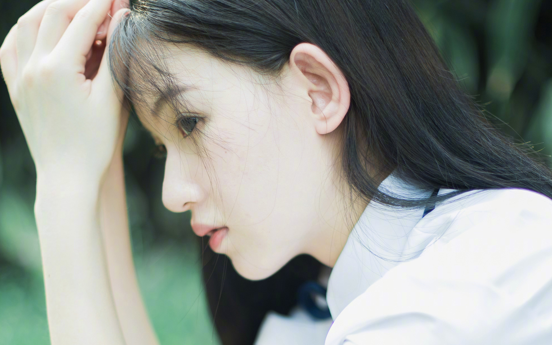 浓眉擎天破重压，辽宁横扫鹈鹕显神威