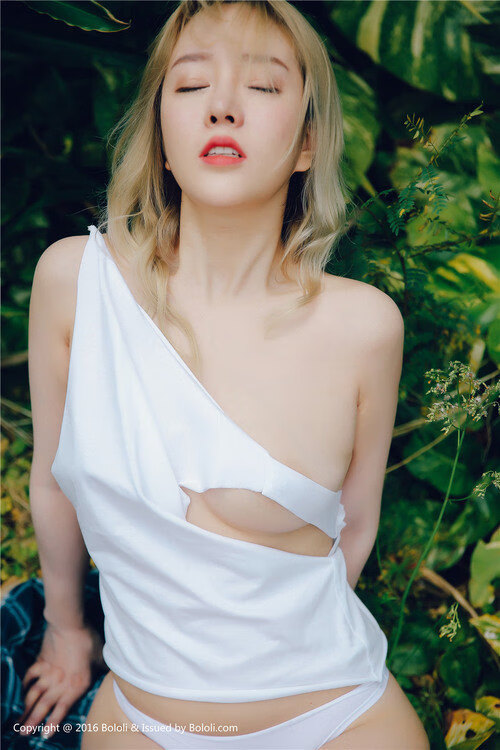 绿军困局,黄蜂逆袭与浓眉F1赛道上的极限超车