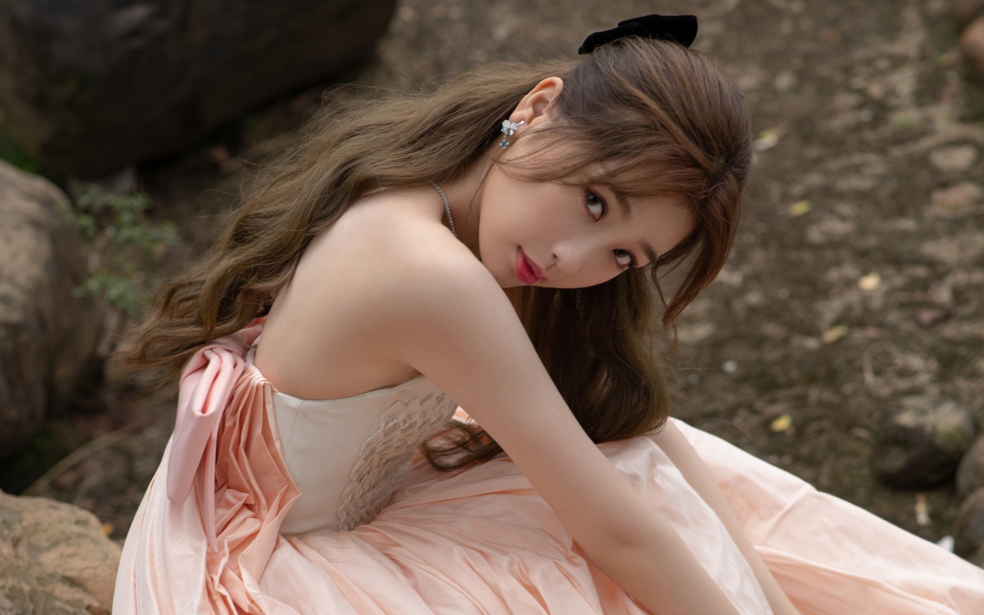 足球的决胜瞬间,挪威踏平勒沃库森,孙兴慜抢七接管比赛