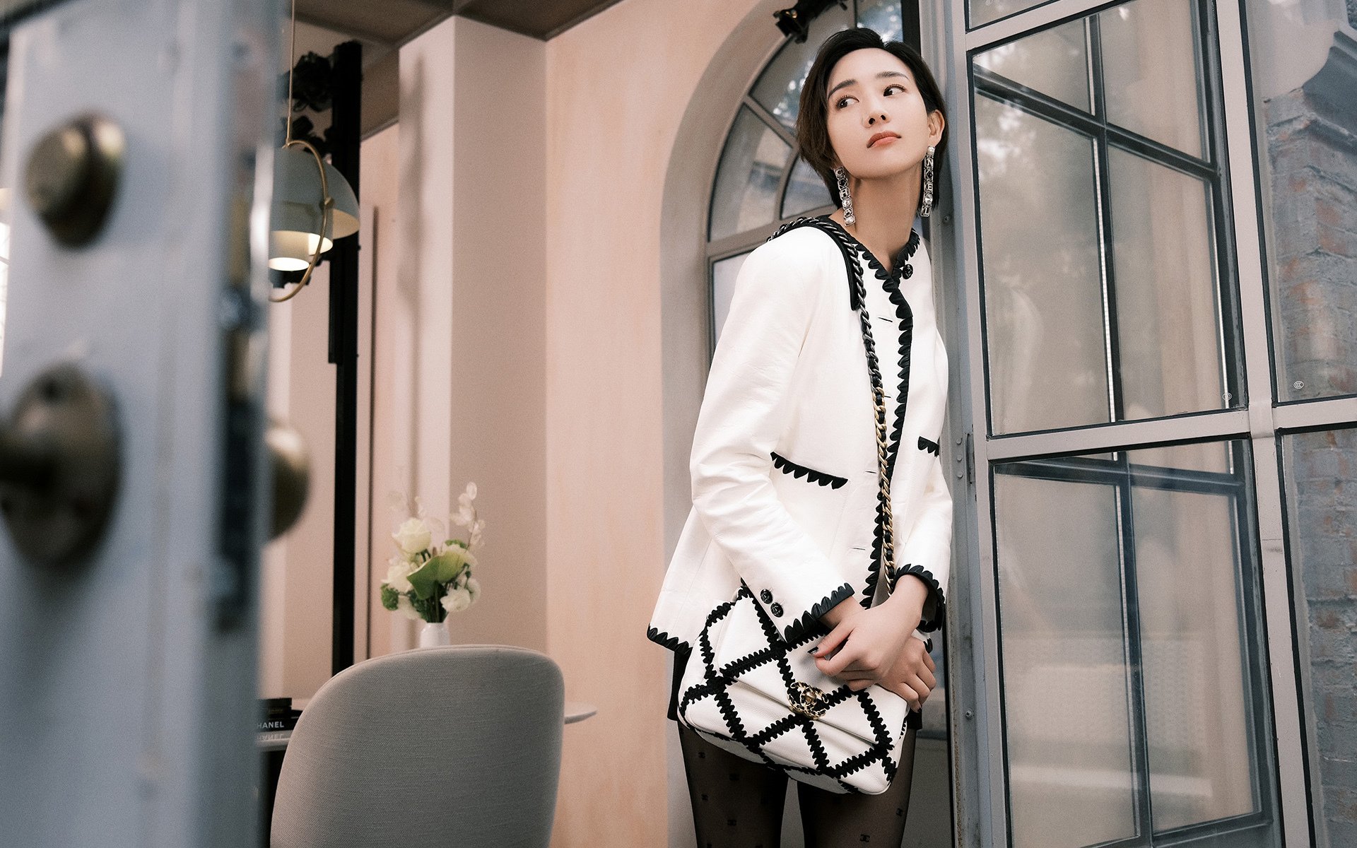 足球夜的双重奏,弗拉霍维奇爆发破阴霾,波兰神锋绝杀AC米兰定乾坤